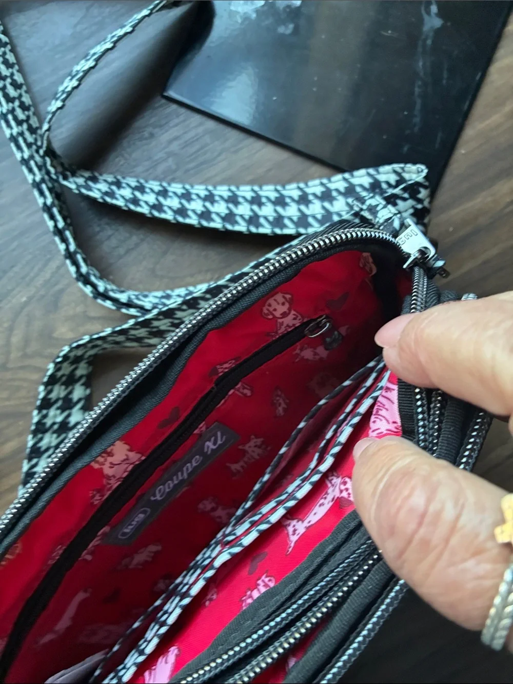 lug Black & White Houndstooth Quilted Crossbody coupe XL